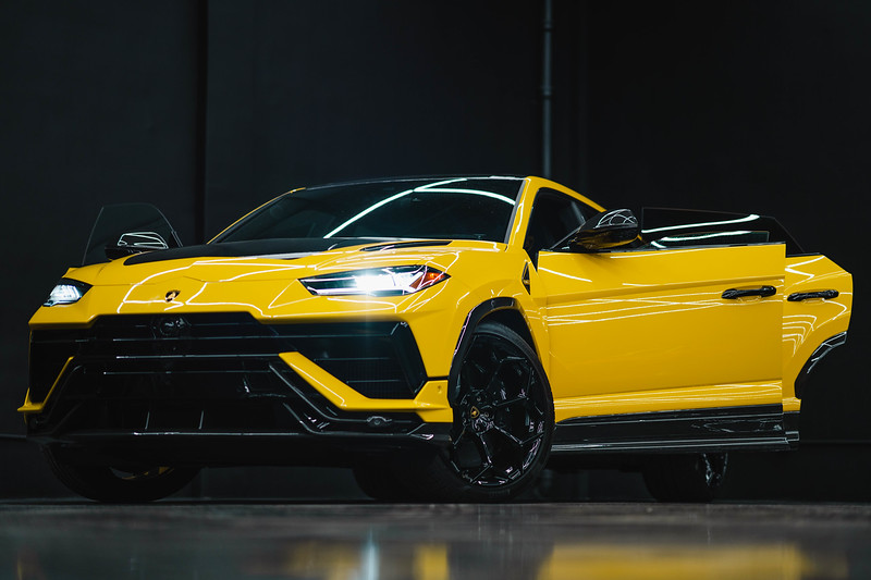 2024 Lamborghini Urus Performante Arancio Borealis Black